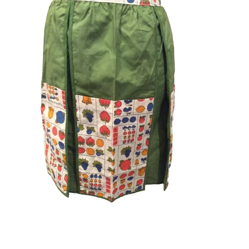 Genuine Vintage Kitchen‎ apron Green Vegetable Novelty Print Retro